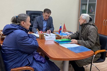 Депутат провел прием избирателей